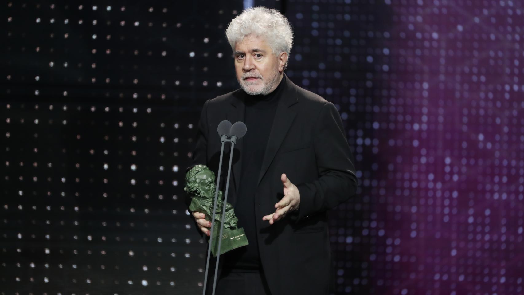 Pedro Almodóvar, con el Goya a Mejor guion original por 'Dolor y Gloria'.