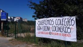 Vecinos de A Coruña reúnen firmas para que el CEIP de Novo Mesoiro tenga cocina