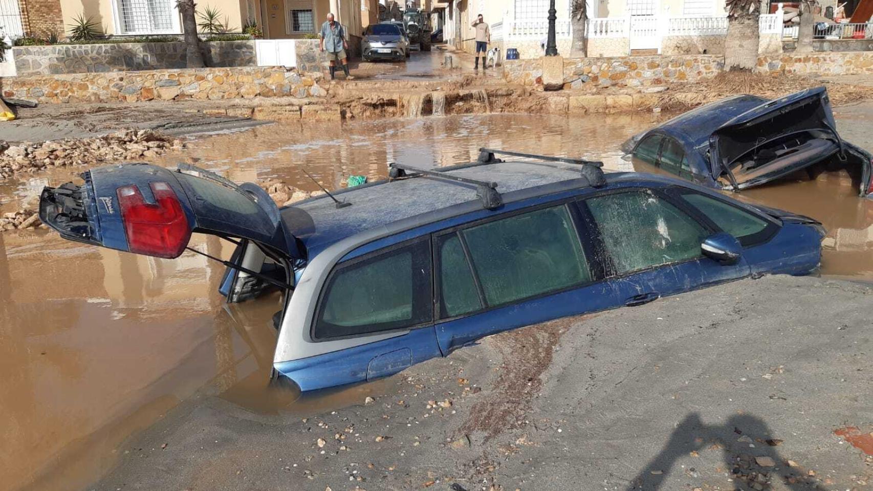 Imágenes de las inundaciones que ha sufrido Los Alcázares en las DANAS de septiembre y diciembre y la borraca Gloria de enero.