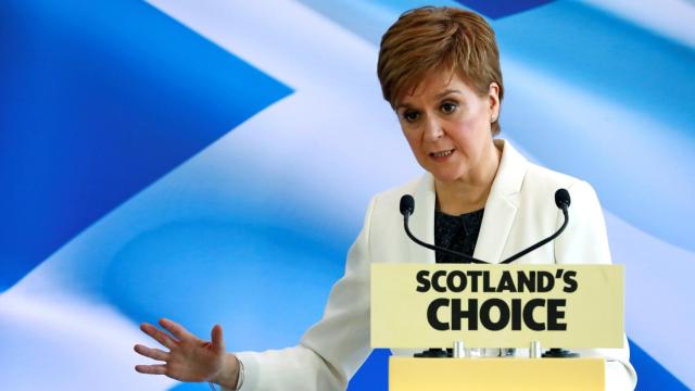 Sturgeon durante su discurso de este viernes en Edimburgo