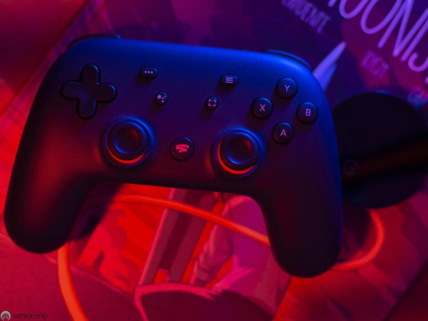 El mando de Google Stadia Midnight Blue.