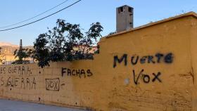 Pintadas contra Vox en Ceuta.