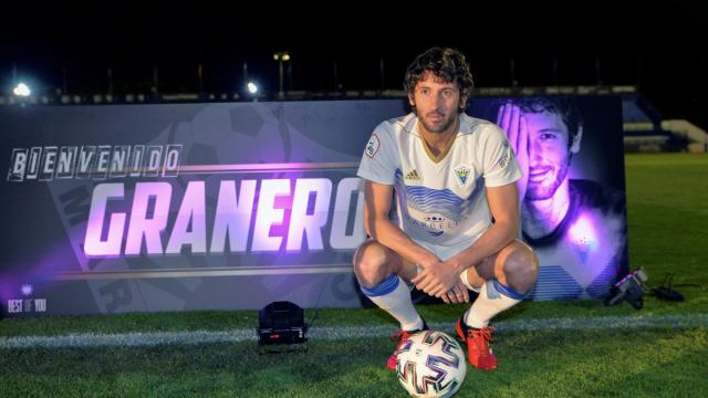 Granero, presentado con el Marbella