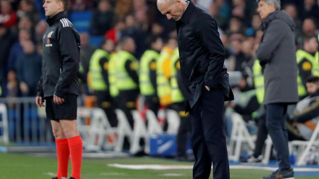 Zidane, en la banda del Santiago Bernabéu