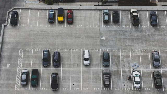 El Ayuntamiento de Madrid, en busca de soluciones baratas para vigilar sus parkings disuasorios