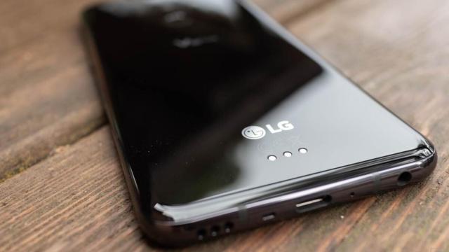 El LG V60 tendrá batería gigantesca, 4 micrófonos y jack de auriculares