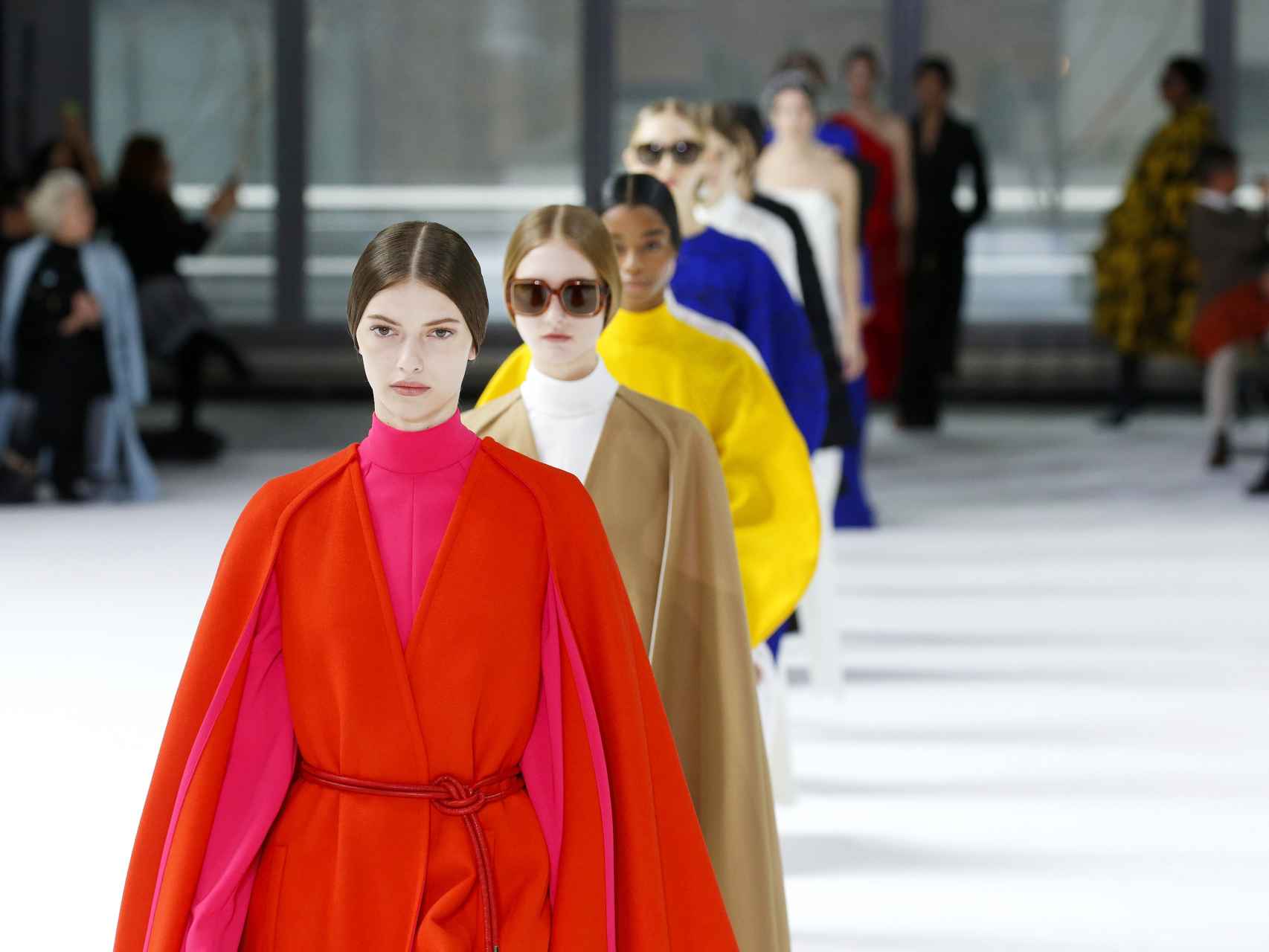 Carolina Herrera apuesta por la exuberancia disciplinada en Nueva York