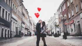 A Coruña se deja conquistar en San Valentín: descubre las promociones más amorosas