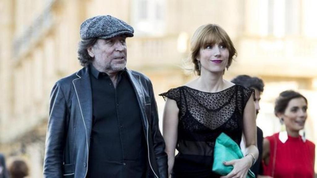 Joaquín Sabina y su hija Carmela.