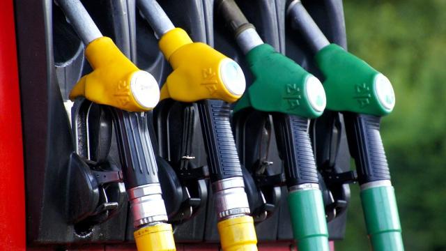 Cómo quitar el olor a gasolina de forma definitiva