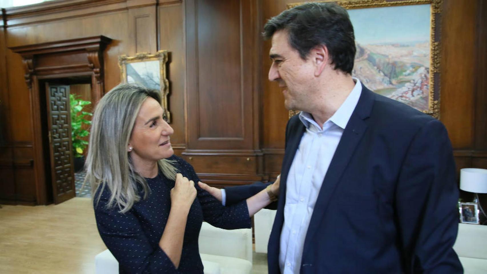 Milagros Tolón y Javier Palop en el Ayuntamiento de Toledo