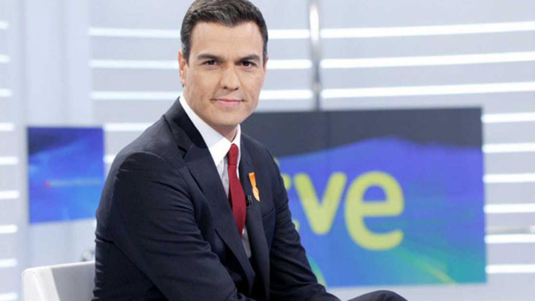Pedro Sánchez en una de sus visitas a TVE (RTVE)