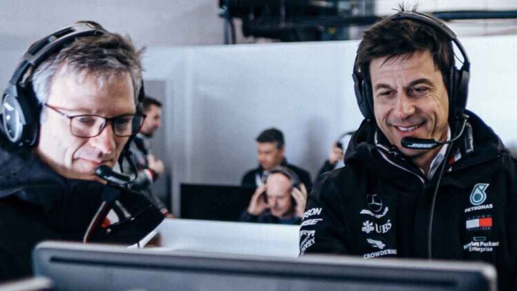 Toto Wolff, durante los entrenamientos en Montmeló