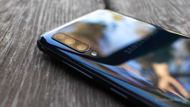 El Samsung Galaxy A70 empieza a actualizarse a Android 10