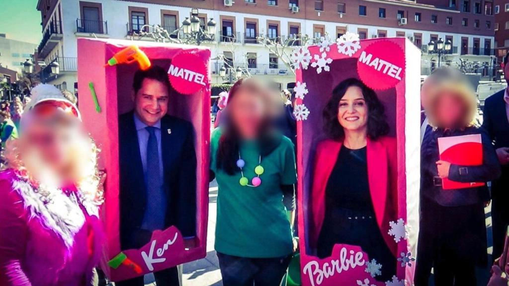 El alcalde de Torrejón, Ignacio Vázquez, junto a la presidenta madrileña Isabel Díaz Ayuso.