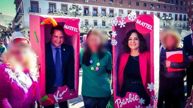 El alcalde de Torrejón, Ignacio Vázquez, junto a la presidenta madrileña Isabel Díaz Ayuso.