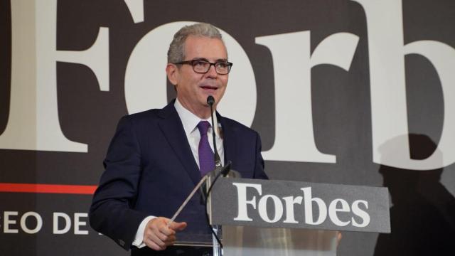 Pablo Isla, presidente de Inditex, recibe el premio de CEO de la década