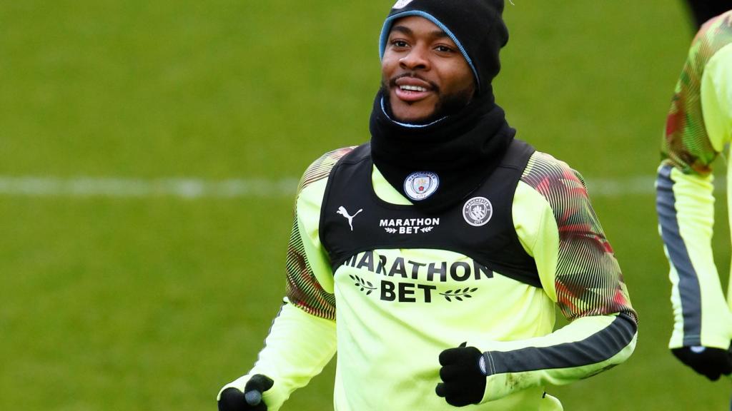 Sterling, entrenando con el Manchester City