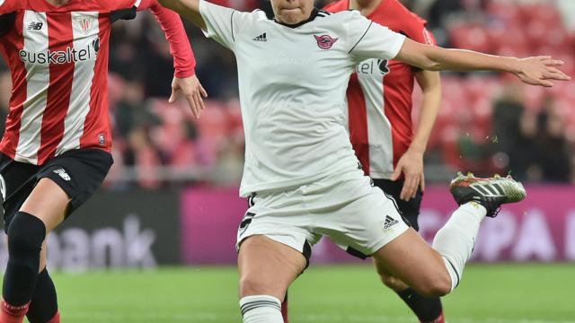 Imagen del encuentro de cuartos de Copa de la Reina entre Athletic Club y CD Tacón