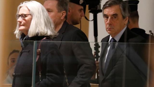 François Fillon a su llegada al juzgado.