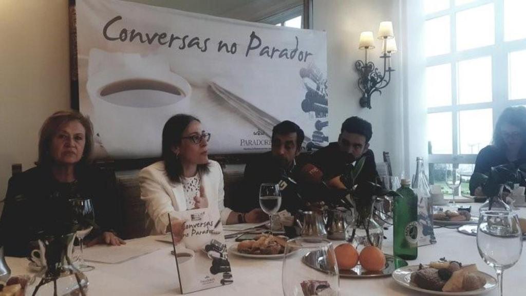 Ethel Vázquez anuncia que el bus a A Coruña será gratis para los jóvenes de Ferrol