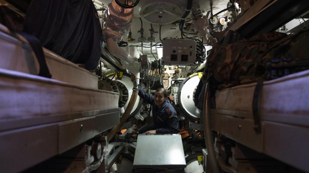 Interior de los tubos de torpedos del Tramontana.