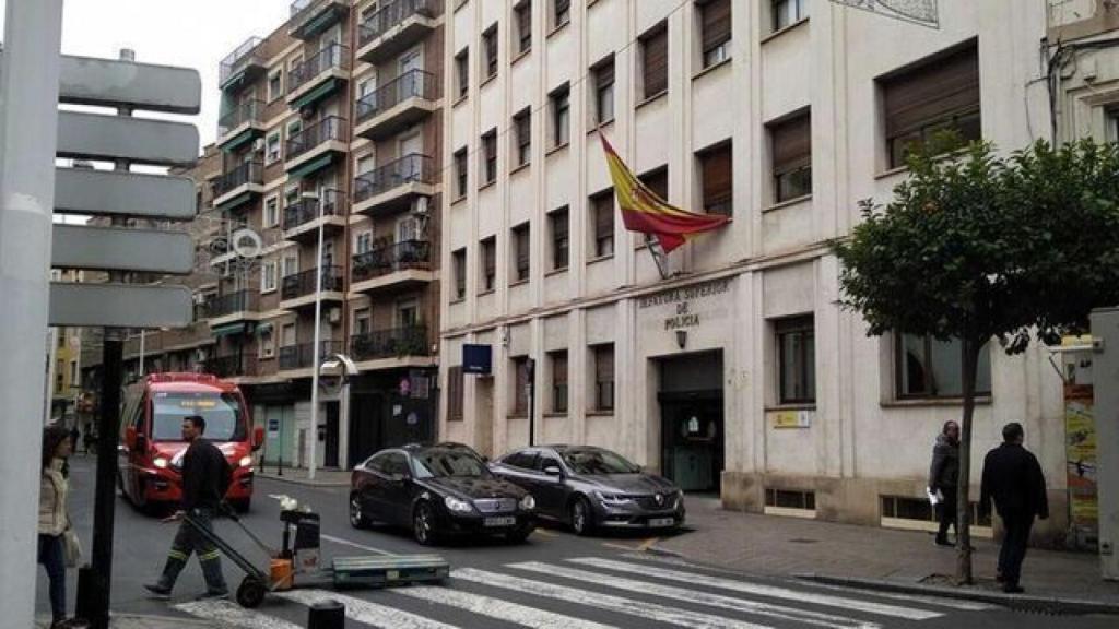 Jefatura de Policía Nacional de la Plaza Ceballos de Murcia, donde se denunció el suceso.