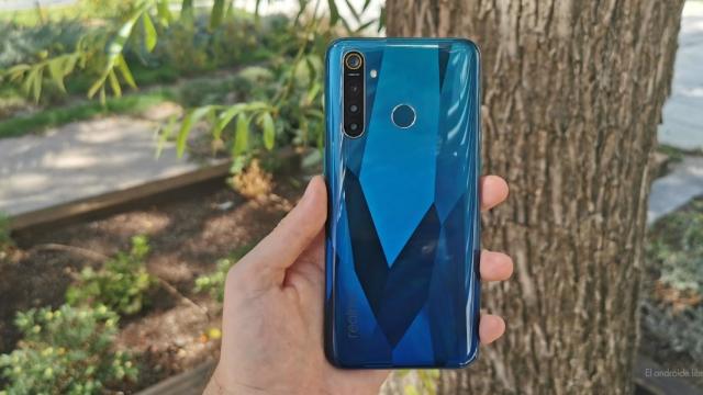 El realme 5 Pro empieza a recibir realme UI con Android 10