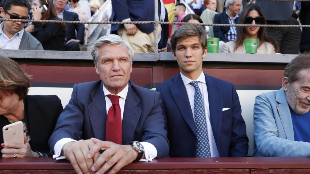 Juan y su padre 'Espartaco', en la feria de abril de Sevillla.