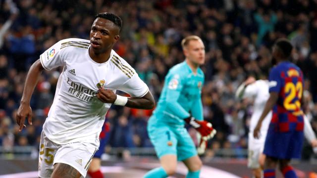 Vinicius celebra su gol al FC Barcelona