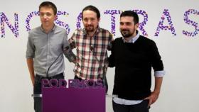 Ramón Espinar junto a Pablo Iglesias e Íñigo Errejón en 2018.