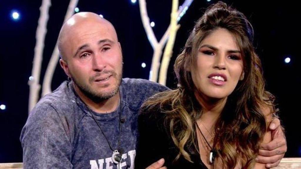 Kiko Rivera e Isa Pantoja en el plató de 'Supervivientes'.