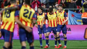 La selección catalana celebra un gol