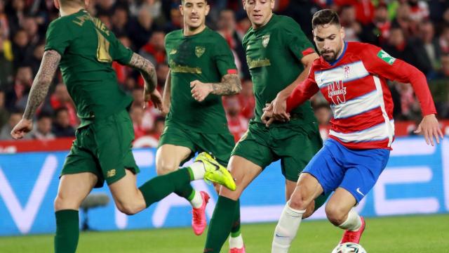 Los jugadores del Athletic, durante el Granada - Athletic