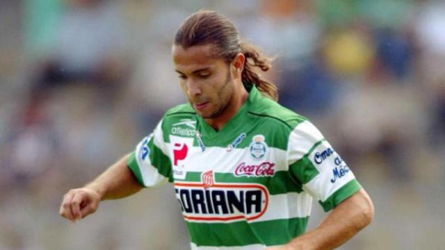 Juan Diego González en un partido con el Santos Laguna.