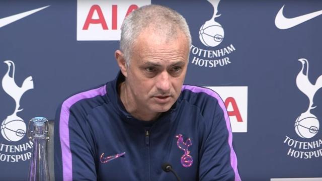 Mourinho, en rueda de prensa con el Tottenham