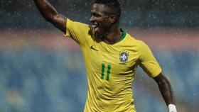 Vinicius en un partido con la selección brasileña.