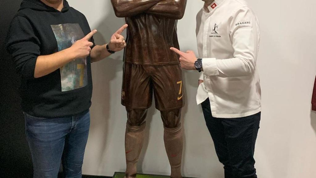 La nueva estatua de Cristiano Ronaldo en su museo de Funchal