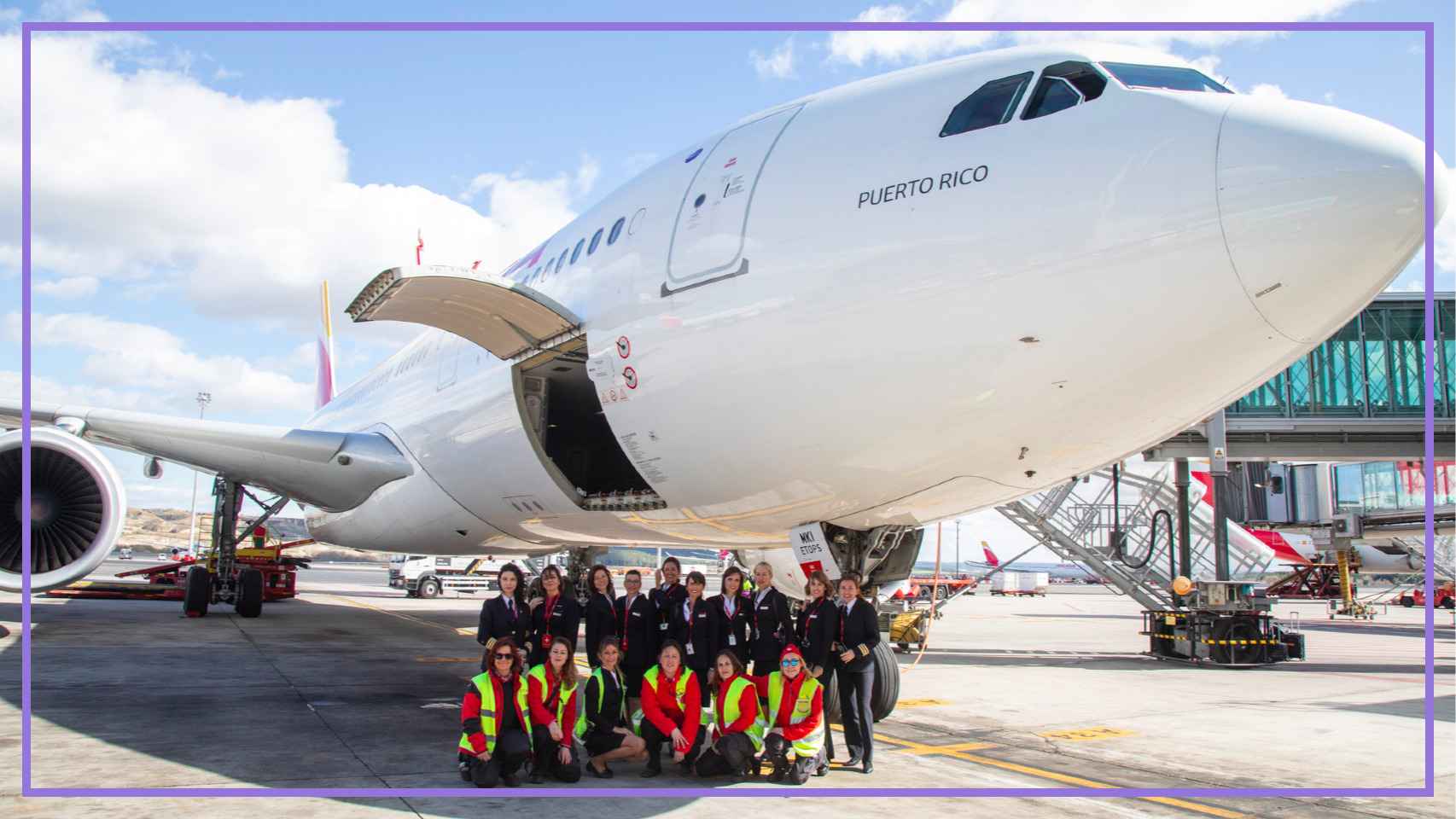 Dieciséis de las 22 mujeres que han estado involucradas en el vuelo de Iberia para magasIN.