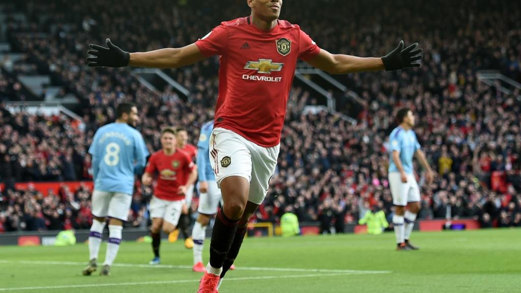 Anthony Martial celebrando un gol ante el Manchester City.