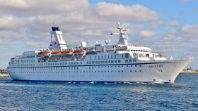 Un hospital con diálisis a bordo: así es el crucero Astor que visitará A Coruña en abril