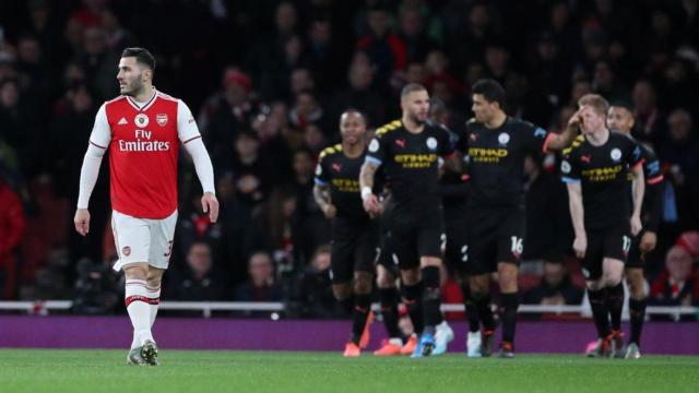 Los jugadores del Manchester City celebran un gol ante el Arsenal