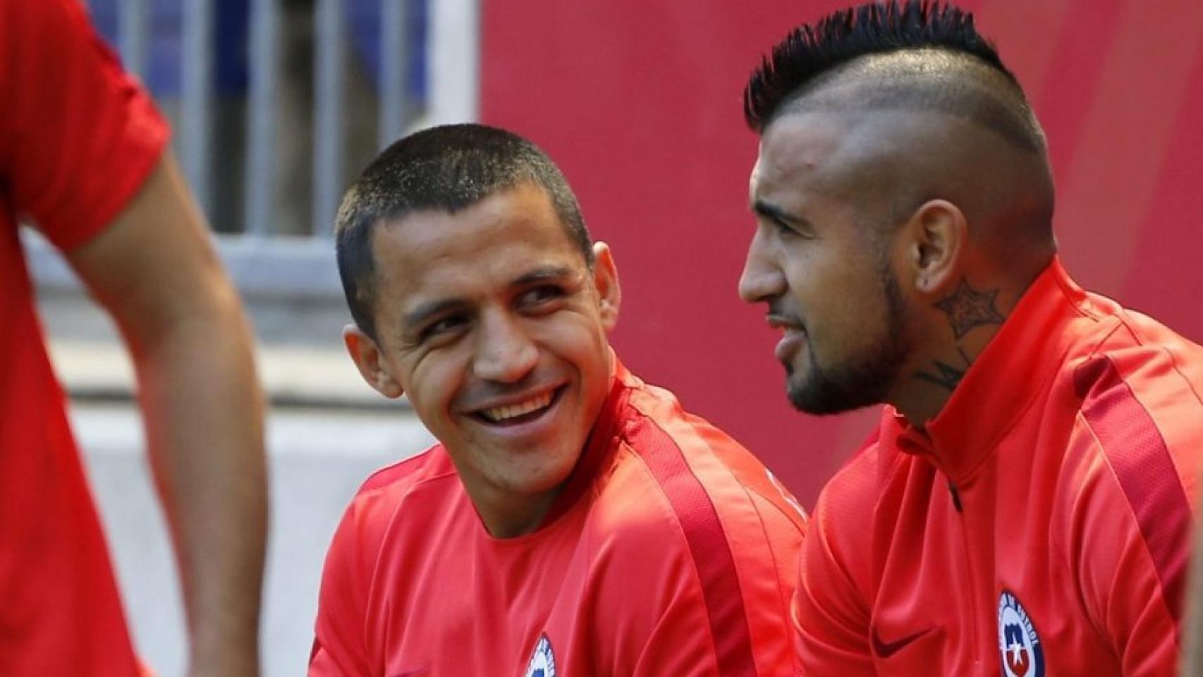 Arturo Vidal y Alexis Sánchez durante una convocatoria con la selección chilena