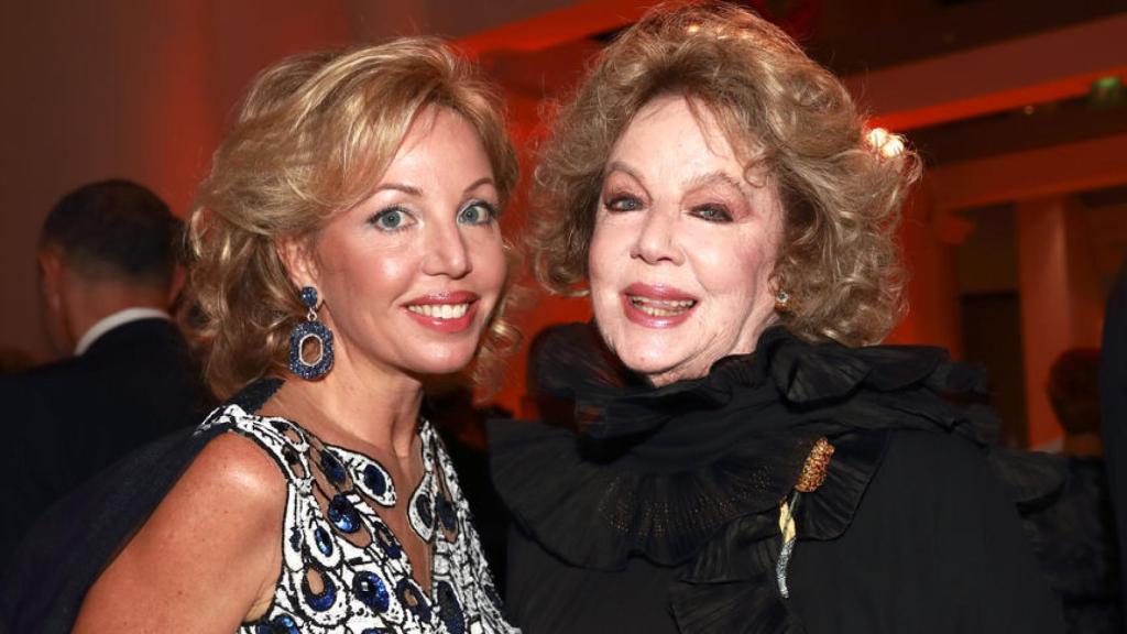 Camilla junto a su madre, la actriz italiana Edoarda Crociani.