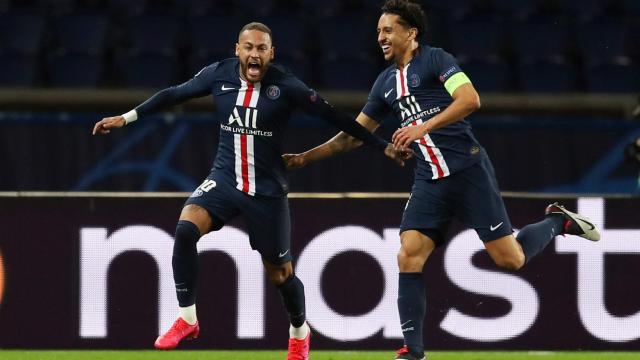 Neymar y Marquinhos celebran un gol del PSG ante el Borussia Dortmund