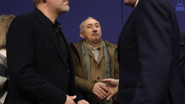 Sindicatos y patronal reclaman a Sánchez que defienda la supervivencia de las empresas ante el Covid