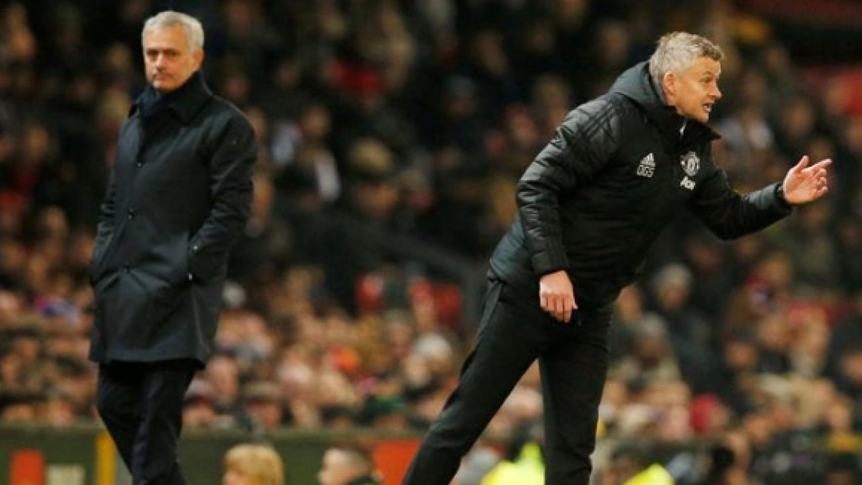 Ole Gunnar Solskjaer y José Mourinho durante un encuentro