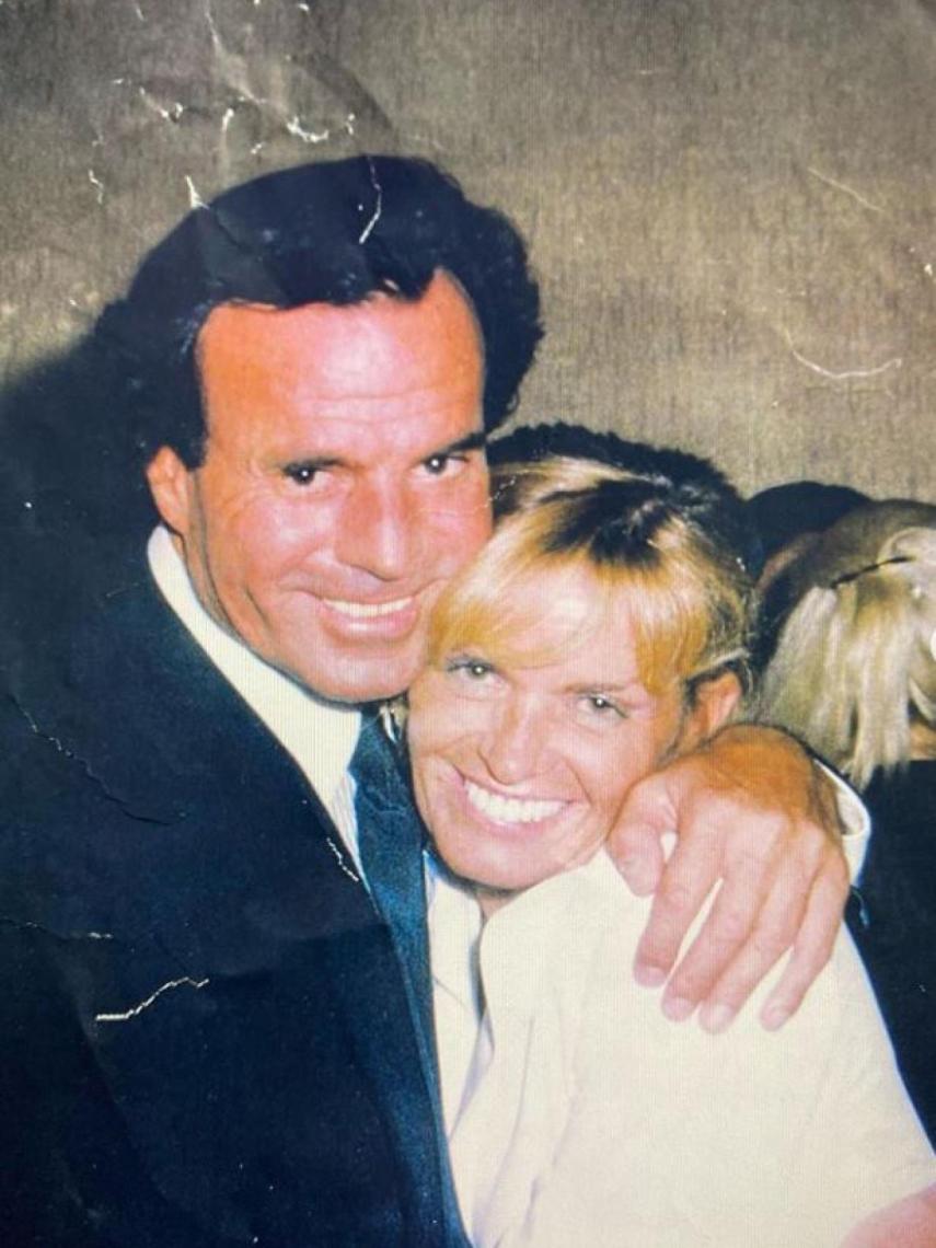 Beatriz con Julio Iglesias, uno de sus grandes amigos e ídolos.