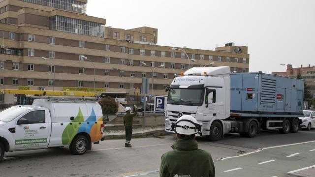 Actuación de Iberdrola para asegurar el suministro eléctrico a un hospital de campaña abierto durante la crisis.