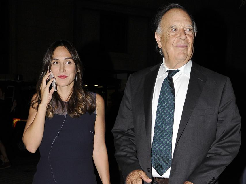 Tamara Falcó con su padre Carlos Falcó en una imagen tomada en 2015.